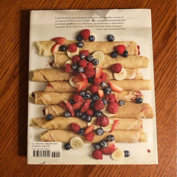 The Skinnytaste Cookbook: Light on Calories, Big on Flavour by Gina Homolka - Picture 2 of 9